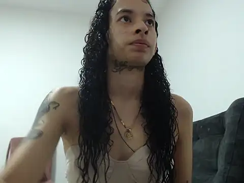 kata-gomez online show from March 13, 2:07 am