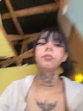 kiittyselenita online show from March 23, 3:38 pm