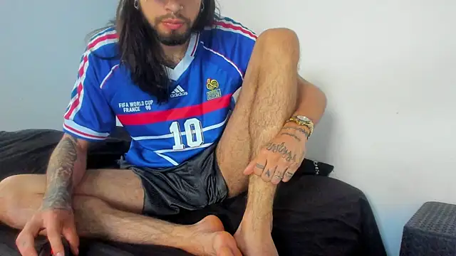 Snapshot of Theferxxo_12 chatting on September 23, 10:46 pm Theferxxo 12 online show from September 23, 10:46 pm