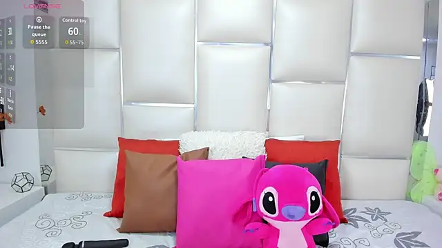 JessieAdamss online show from December 18, 8:26 pm