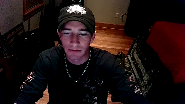 Snapshot of LEVIATHANX666 chatting on March 6, 8:11 am LEVIATHANX666 online show from March 6, 8:11 am