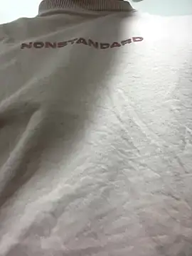 Snapshot of ErosVale chatting on October 4, 5:16 am ErosVale online show from October 4, 5:16 am