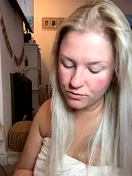 Charleigh xx online show from October 7, 8:33 am