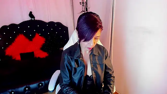 Trinityy   online show from December 17, 6:47 pm