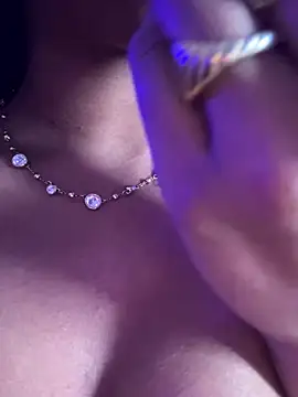 horny nehaa online show from December 16, 6:24 pm