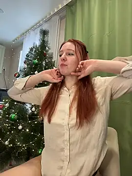 Snapshot of Hera_Mark chatting on December 14, 5:57 am Hera Mark online show from December 14, 5:57 am