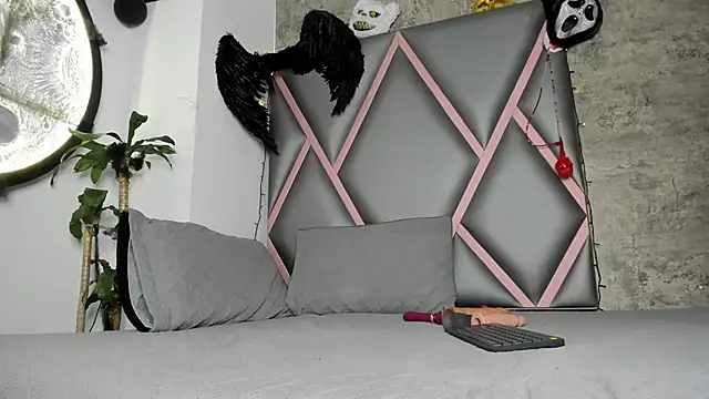 Snapshot of Euphoria_07 chatting on October 26, 3:45 am Euphoria 07 online show from October 26, 3:45 am