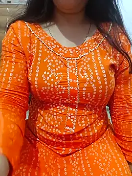 Snapshot of roshni_agrawal0 chatting on November 1, 6:10 pm roshni agrawal0 online show from November 1, 6:10 pm