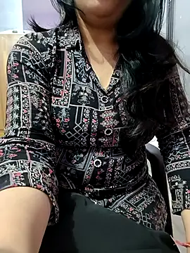 Snapshot of roshni_agrawal0 chatting on November 26, 11:55 am roshni agrawal0 online show from November 26, 11:55 am