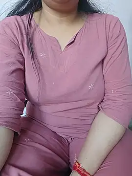 Snapshot of roshni_agrawal0 chatting on May 27, 8:00 am roshni agrawal0 online show from May 27, 8:00 am