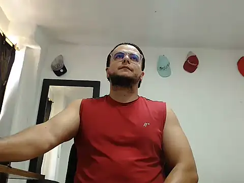 cloudsxxx online show from August 4, 3:14 pm