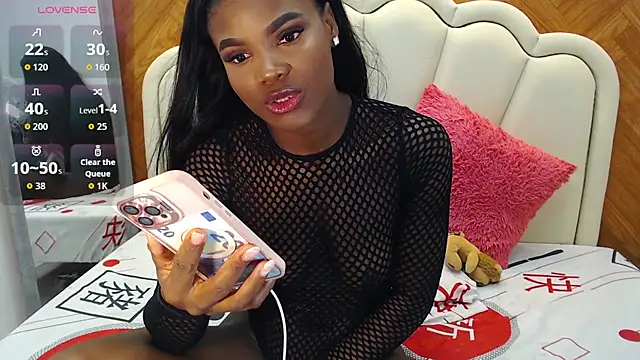 Snapshot of mariahsugarr chatting on September 14, 6:01 am mariahsugarr online show from September 14, 6:01 am