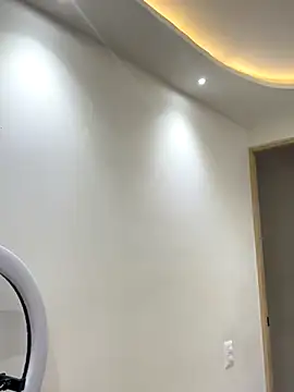 Snapshot of Elie-3 chatting on October 30, 2:02 am Elie-3 online show from October 30, 2:02 am