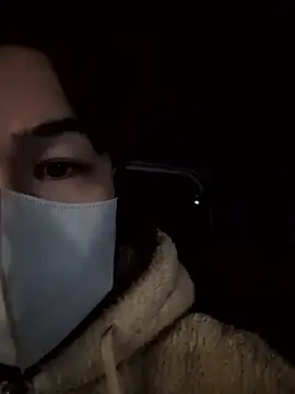 kqitooo online show from January 6, 1:26 pm