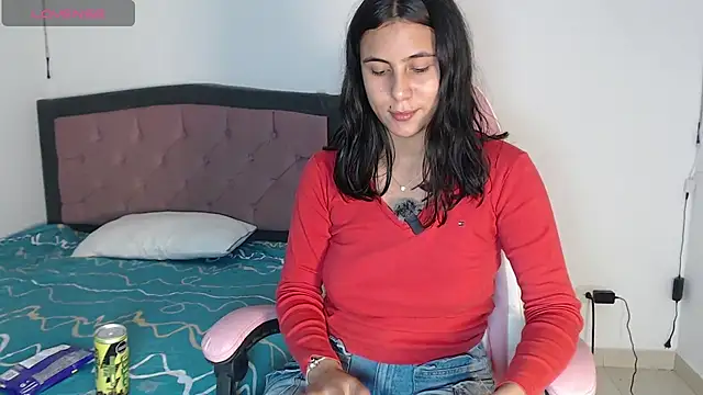 Sarahcutexoxox online show from November 27, 3:19 am