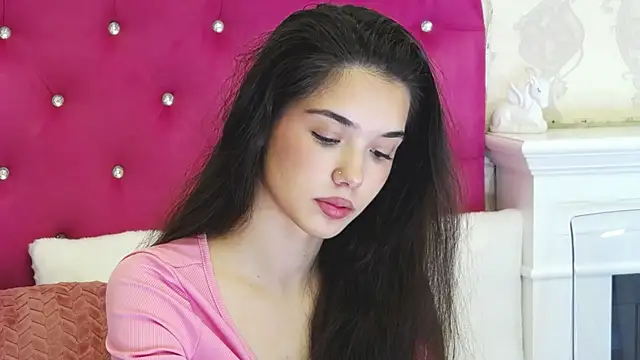 Snapshot of AlexisDevine chatting on July 13, 4:26 am AlexisDevine online show from July 13, 4:26 am