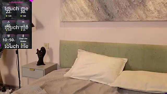 MilkMeSoftly online show from March 13, 8:10 am