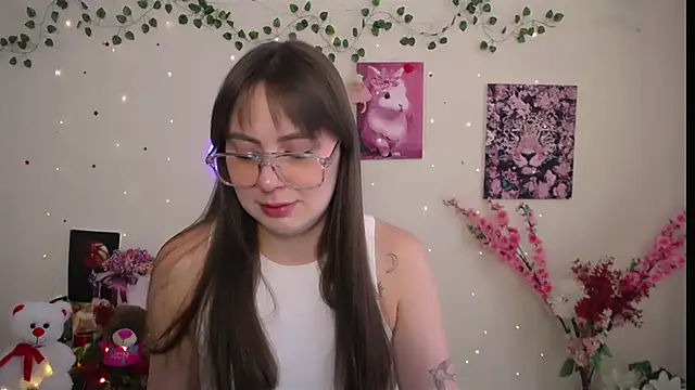 Amanda Bright  online show from June 17, 10:06 am