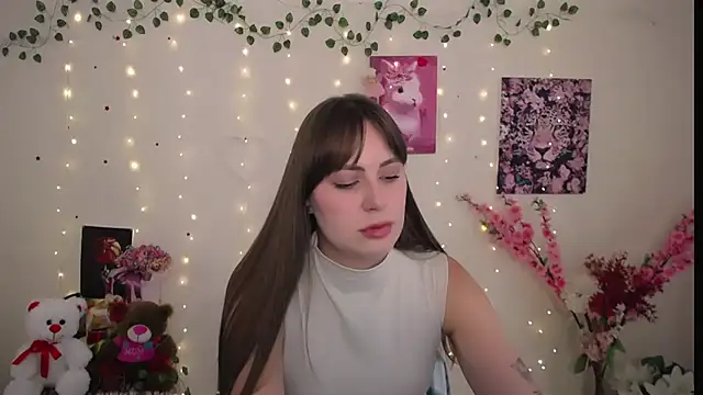 Amanda Bright  online show from July 10, 11:02 am