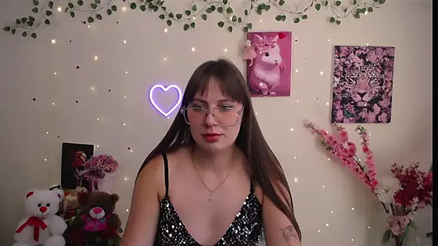 Amanda Bright  online show from July 16, 11:16 am