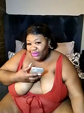 Snapshot of SeductionBoobs chatting on June 20, 10:18 am SeductionBoobs online show from June 20, 10:18 am