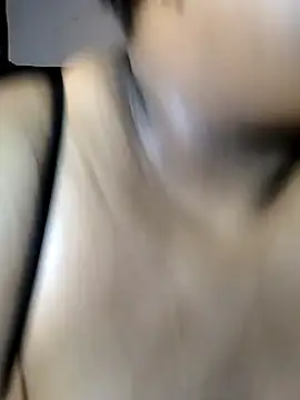 Snapshot of SeductionBoobs chatting on June 27, 10:31 am SeductionBoobs online show from June 27, 10:31 am