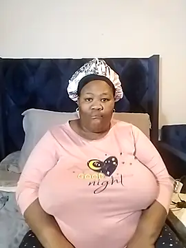 Snapshot of SeductionBoobs chatting on July 24, 10:08 pm SeductionBoobs online show from July 24, 10:08 pm