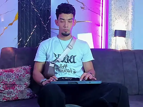 prince arthur77 online show from July 5, 4:03 pm