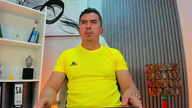JuanKFit 45 online show from July 9, 4:16 am