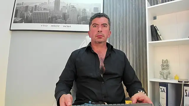 JuanKFit 45 online show from July 12, 4:36 am