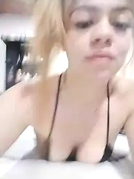 Snapshot of KATA_BLONDE chatting on October 10, 4:39 pm KATA BLONDE online show from October 10, 4:39 pm