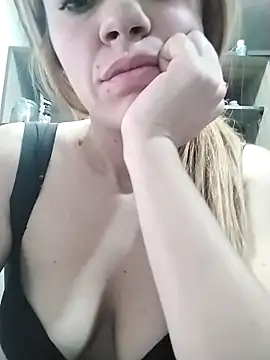 Snapshot of KATA_BLONDE chatting on October 17, 5:26 pm KATA BLONDE online show from October 17, 5:26 pm