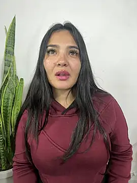 Snapshot of meli__brown chatting on May 25, 2:50 am meli brown online show from May 25, 2:50 am