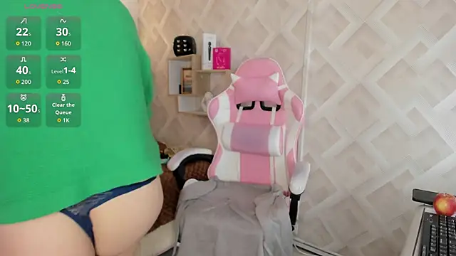 Clhoe Johnson online show from February 18, 12:34 pm