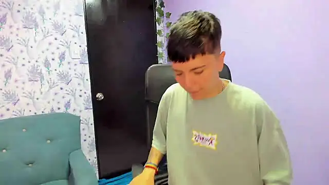 Snapshot of _Hannah_Hot chatting on September 14, 2:00 am Hannah Hot online show from September 14, 2:00 am