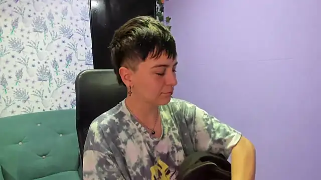 Snapshot of _Hannah_Hot chatting on October 21, 1:39 am Hannah Hot online show from October 21, 1:39 am