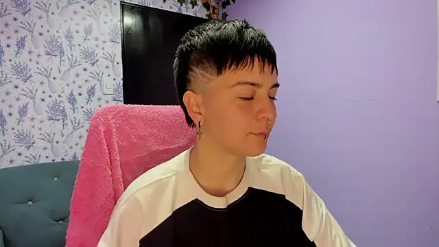 Snapshot of _Hannah_Hot chatting on October 29, 1:41 am Hannah Hot online show from October 29, 1:41 am