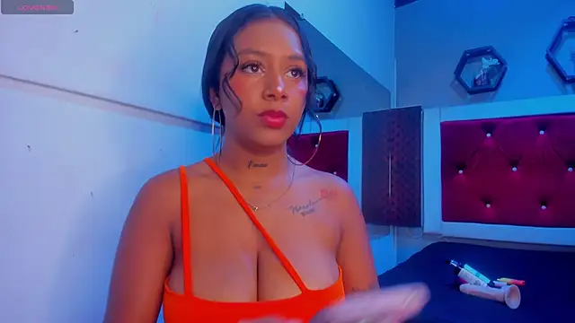 IsauraMontiel online show from November 29, 8:45 pm