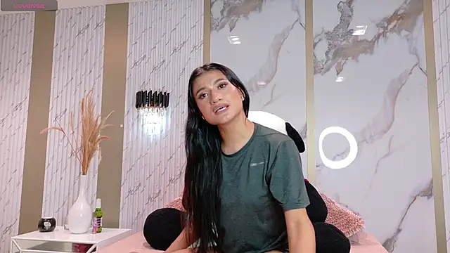 Snapshot of Sweet_Mafe chatting on November 21, 2:10 am Sweet Mafe online show from November 21, 2:10 am