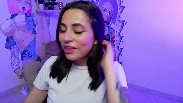 sofi lara28 online show from April 30, 8:57 pm