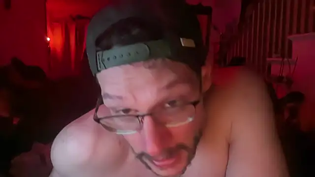 MasterDaddyCool online show from April 27, 7:39 am