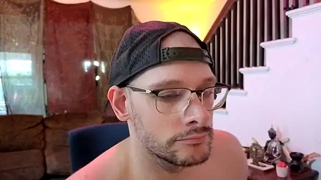 MasterDaddyCool online show from July 1, 7:13 pm