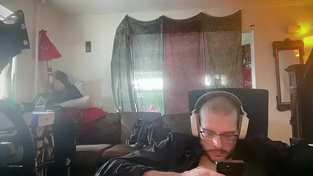 MasterDaddyCool online show from July 7, 4:33 pm