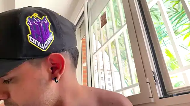 joseemontilla online show from June 25, 12:31 pm