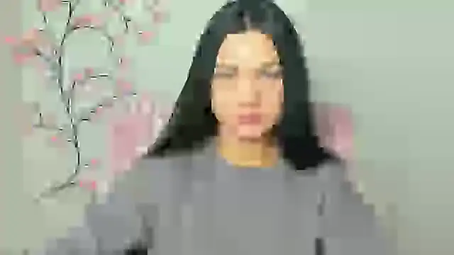 Lune Moon online show from February 18, 6:20 am