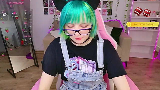 CoralineYoung online show from March 9, 7:34 am