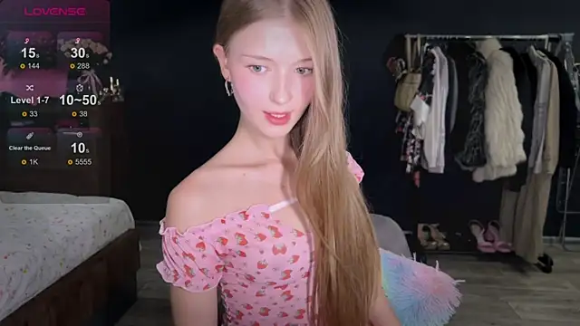 Snapshot of holylisssa chatting on October 9, 5:44 pm holylisssa online show from October 9, 5:44 pm