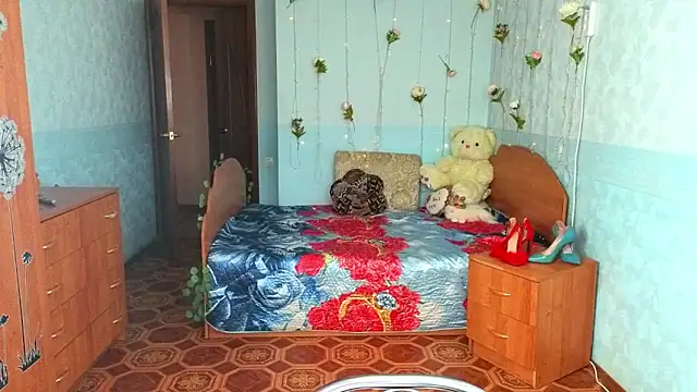 Audrey Aura online show from October 18, 5:21 am