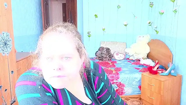 Audrey Aura online show from October 19, 5:41 am