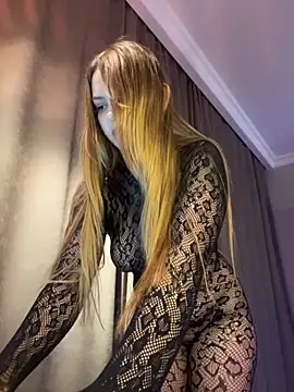 Snapshot of Nikole_Boom chatting on September 25, 7:06 pm Nikole Boom online show from September 25, 7:06 pm